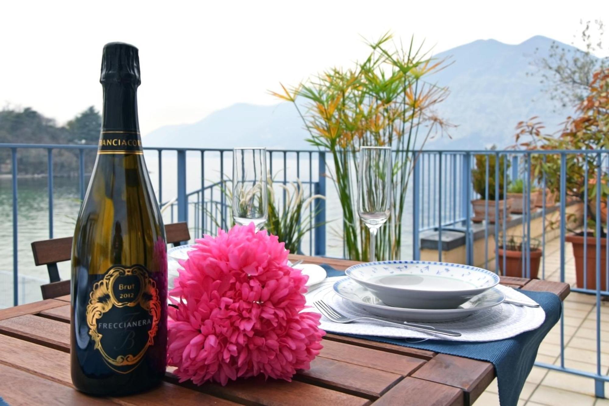 In Suite Lake 3 Pilzone Εξωτερικό φωτογραφία